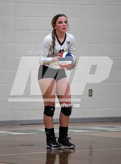 Thumbnail 3 in North Zulch vs. Round Top-Carmine (UIL 1A Region 4 Quarterfinal Playoff) photogallery.