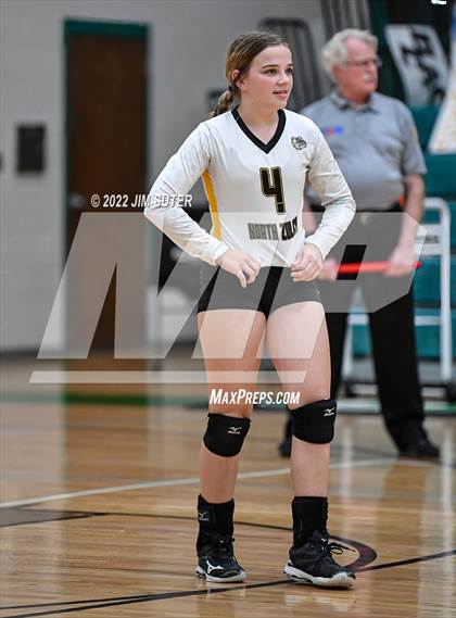 Thumbnail 1 in North Zulch vs. Round Top-Carmine (UIL 1A Region 4 Quarterfinal Playoff) photogallery.