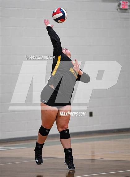 Thumbnail 1 in North Zulch vs. Round Top-Carmine (UIL 1A Region 4 Quarterfinal Playoff) photogallery.