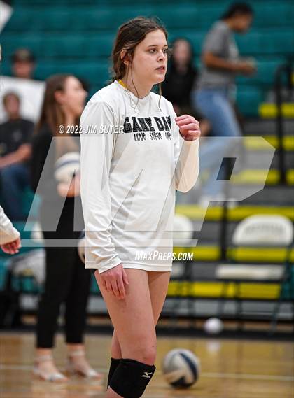 Thumbnail 1 in North Zulch vs. Round Top-Carmine (UIL 1A Region 4 Quarterfinal Playoff) photogallery.