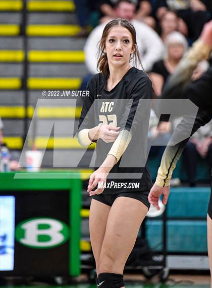 Thumbnail 2 in North Zulch vs. Round Top-Carmine (UIL 1A Region 4 Quarterfinal Playoff) photogallery.