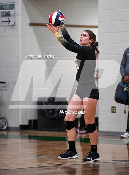 Thumbnail 2 in North Zulch vs. Round Top-Carmine (UIL 1A Region 4 Quarterfinal Playoff) photogallery.