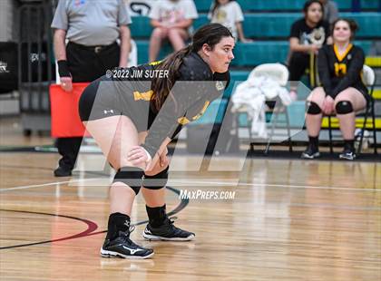 Thumbnail 3 in North Zulch vs. Round Top-Carmine (UIL 1A Region 4 Quarterfinal Playoff) photogallery.