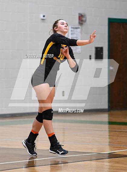 Thumbnail 3 in North Zulch vs. Round Top-Carmine (UIL 1A Region 4 Quarterfinal Playoff) photogallery.