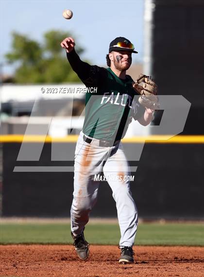 Thumbnail 2 in Grandview vs. Staley (Coach Bob Invitational) photogallery.