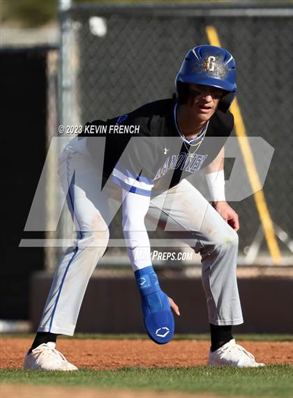 Thumbnail 1 in Grandview vs. Staley (Coach Bob Invitational) photogallery.