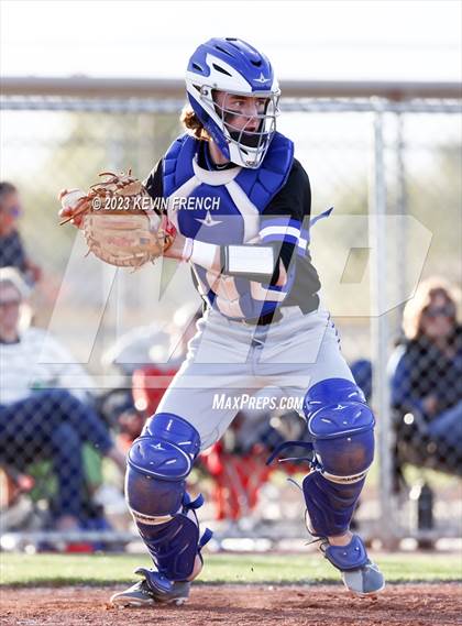 Thumbnail 2 in Grandview vs. Staley (Coach Bob Invitational) photogallery.