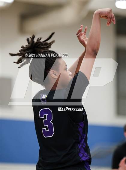 Thumbnail 3 in Omaha Central vs. Millard West (Metro Tournament Final) photogallery.