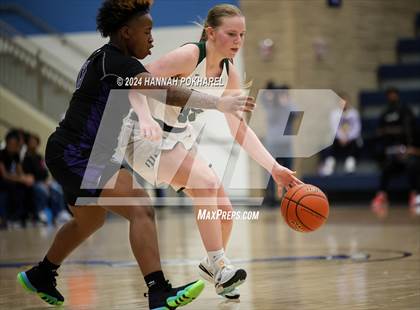 Thumbnail 3 in Omaha Central vs. Millard West (Metro Tournament Final) photogallery.