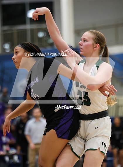 Thumbnail 2 in Omaha Central vs. Millard West (Metro Tournament Final) photogallery.