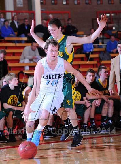 Thumbnail 1 in Shawnee Mission East vs Bishop Carroll (McPherson Invitational) photogallery.