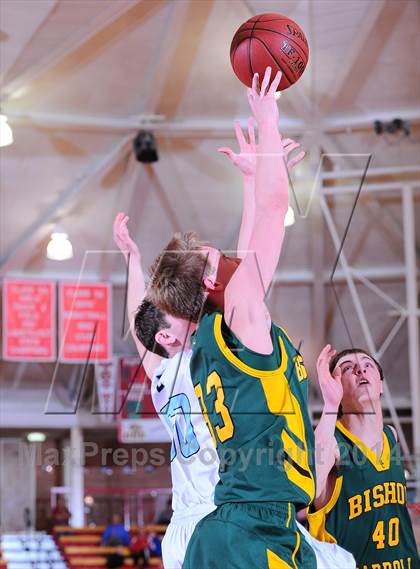 Thumbnail 3 in Shawnee Mission East vs Bishop Carroll (McPherson Invitational) photogallery.