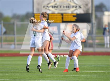 Thumbnail 3 in Cypress Woods vs The Woodlands (UIL 6A Area Playoff) photogallery.