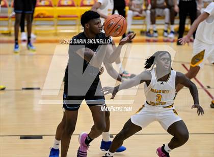 Thumbnail 1 in Dream City Christian National vs. Bella Vista College Preparatory School (Hoophall West Invitational) photogallery.