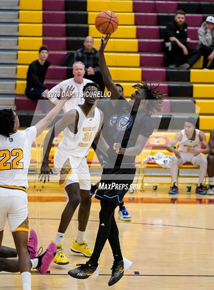 Thumbnail 2 in Dream City Christian National vs. Bella Vista College Preparatory School (Hoophall West Invitational) photogallery.