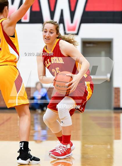 Thumbnail 2 in Chicken Express All-Star Classic photogallery.