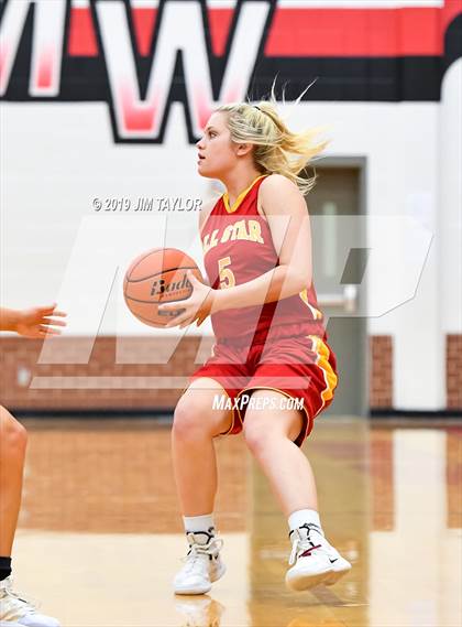 Thumbnail 3 in Chicken Express All-Star Classic photogallery.