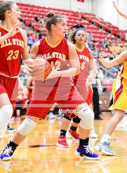 Thumbnail 2 in Chicken Express All-Star Classic photogallery.