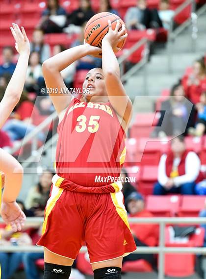 Thumbnail 2 in Chicken Express All-Star Classic photogallery.