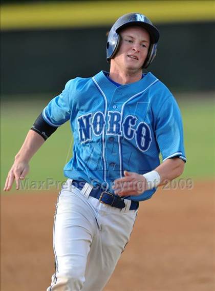 Thumbnail 3 in Aptos vs. Norco (Anderson Bat National Classic) photogallery.