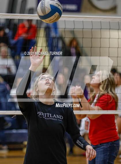 Thumbnail 3 in Kimberly vs Fruitland (3A State Tournament) photogallery.