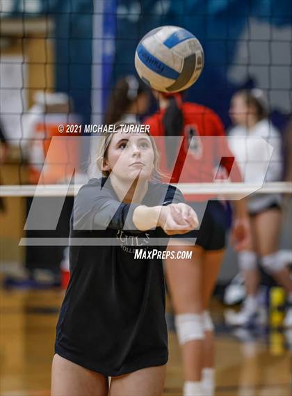 Thumbnail 2 in Kimberly vs Fruitland (3A State Tournament) photogallery.