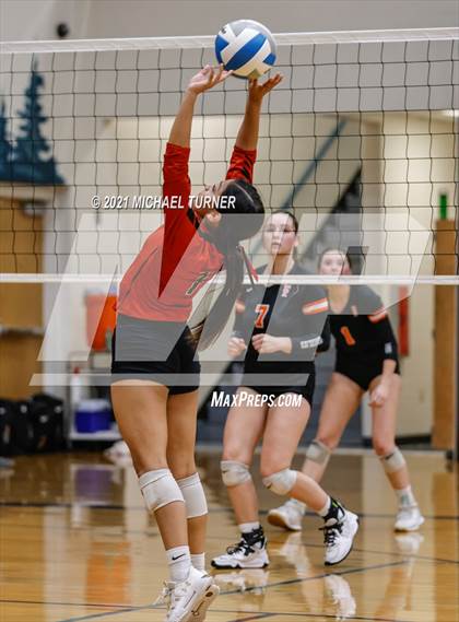 Thumbnail 1 in Kimberly vs Fruitland (3A State Tournament) photogallery.