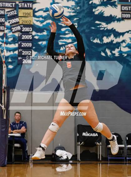 Thumbnail 2 in Kimberly vs Fruitland (3A State Tournament) photogallery.