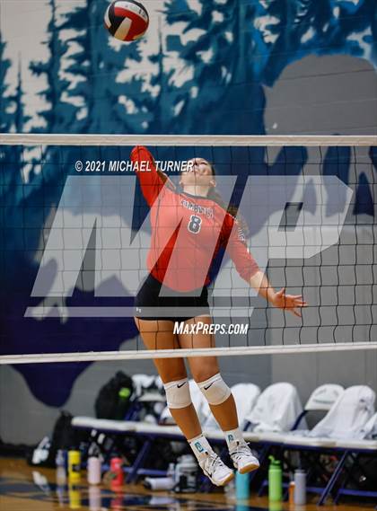 Thumbnail 3 in Kimberly vs Fruitland (3A State Tournament) photogallery.