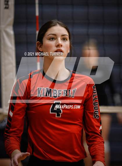 Thumbnail 3 in Kimberly vs Fruitland (3A State Tournament) photogallery.