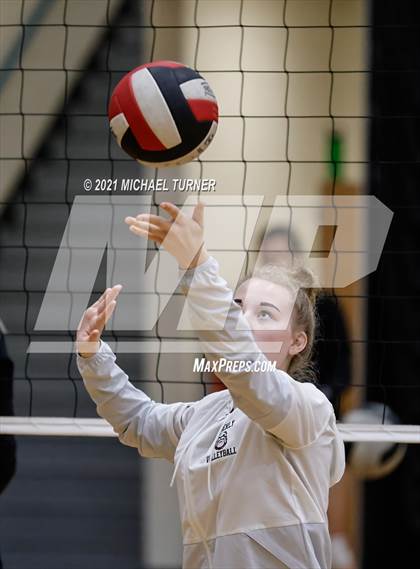 Thumbnail 1 in Kimberly vs Fruitland (3A State Tournament) photogallery.