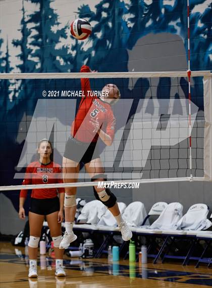 Thumbnail 3 in Kimberly vs Fruitland (3A State Tournament) photogallery.