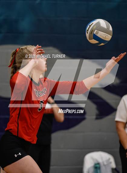 Thumbnail 3 in Kimberly vs Fruitland (3A State Tournament) photogallery.