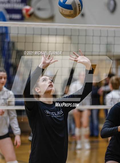 Thumbnail 3 in Kimberly vs Fruitland (3A State Tournament) photogallery.