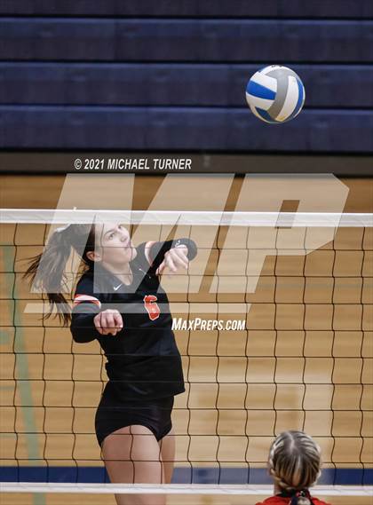 Thumbnail 2 in Kimberly vs Fruitland (3A State Tournament) photogallery.