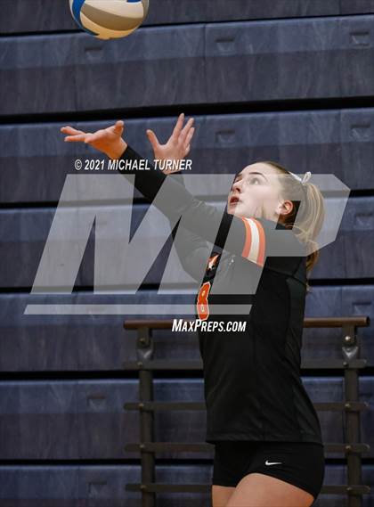 Thumbnail 1 in Kimberly vs Fruitland (3A State Tournament) photogallery.