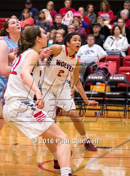 Thumbnail 1 in Mark Morris vs. Black Hills (WIAA 2A District Playoff) photogallery.