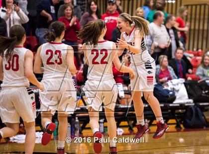 Thumbnail 3 in Mark Morris vs. Black Hills (WIAA 2A District Playoff) photogallery.