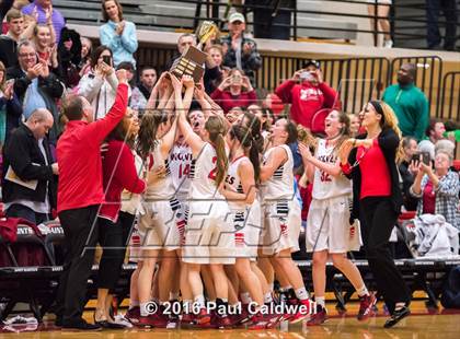 Thumbnail 1 in Mark Morris vs. Black Hills (WIAA 2A District Playoff) photogallery.
