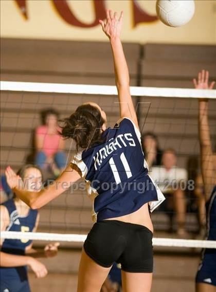 Thumbnail 1 in Downey vs West (Oakdale Invitational) photogallery.