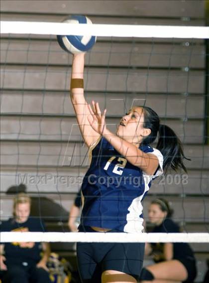 Thumbnail 2 in Downey vs West (Oakdale Invitational) photogallery.