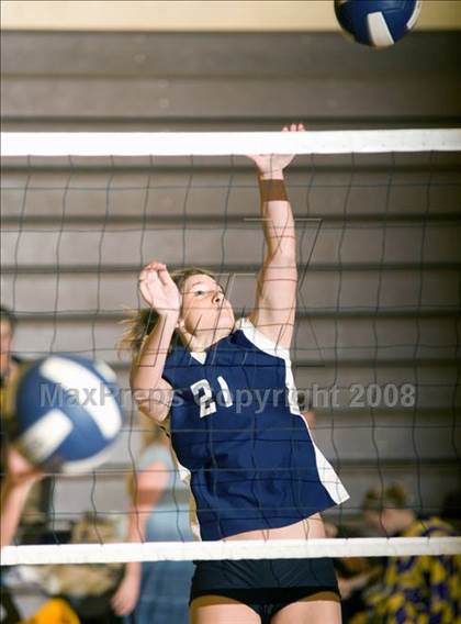 Thumbnail 2 in Downey vs West (Oakdale Invitational) photogallery.