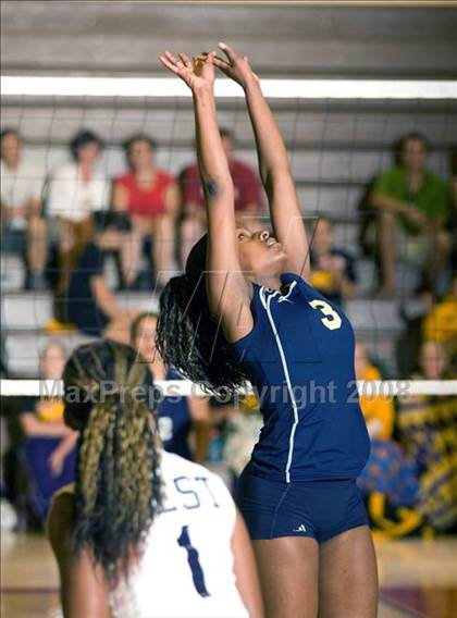 Thumbnail 2 in Downey vs West (Oakdale Invitational) photogallery.