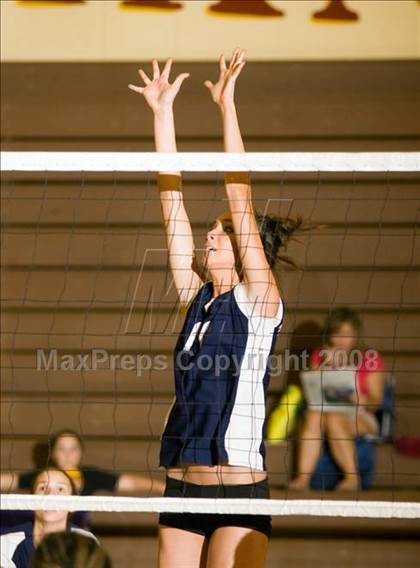 Thumbnail 2 in Downey vs West (Oakdale Invitational) photogallery.