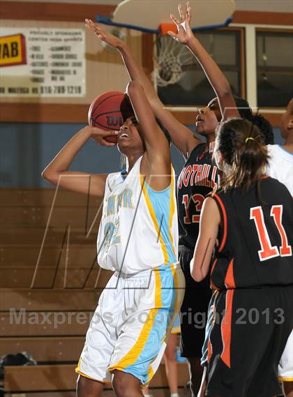 Thumbnail 3 in JV: Foothill @ Center photogallery.