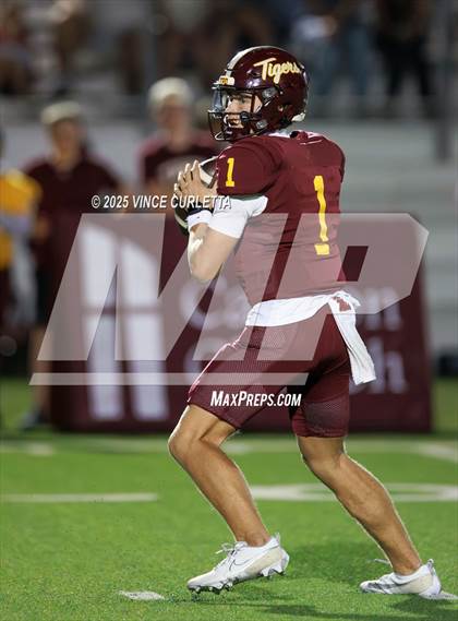 Thumbnail 3 in Akins @ Dripping Springs photogallery.