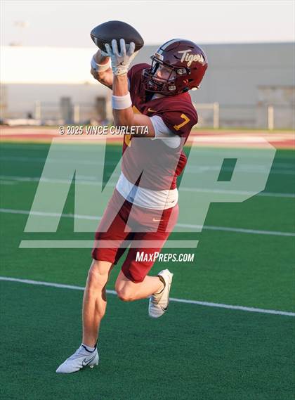 Thumbnail 2 in Akins @ Dripping Springs photogallery.