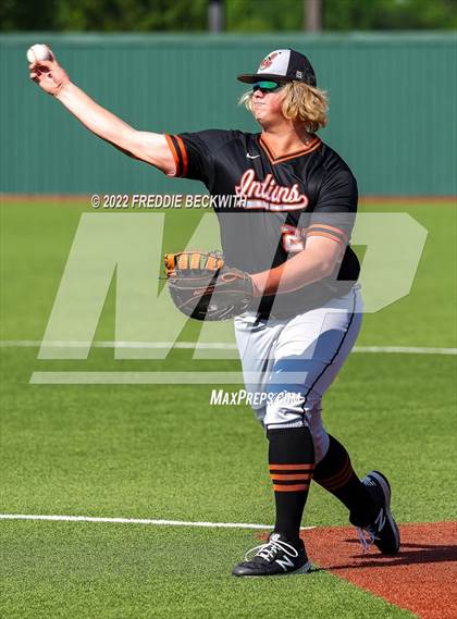 Thumbnail 1 in Grand Saline vs Pottsboro (UIL 3A Area Playoff) photogallery.