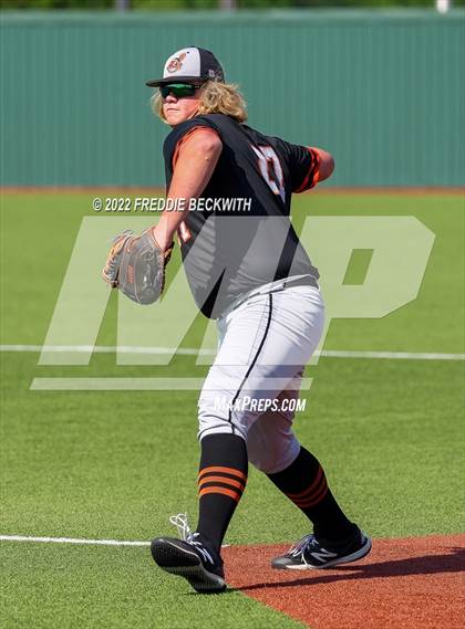 Thumbnail 3 in Grand Saline vs Pottsboro (UIL 3A Area Playoff) photogallery.