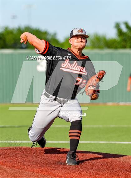 Thumbnail 1 in Grand Saline vs Pottsboro (UIL 3A Area Playoff) photogallery.
